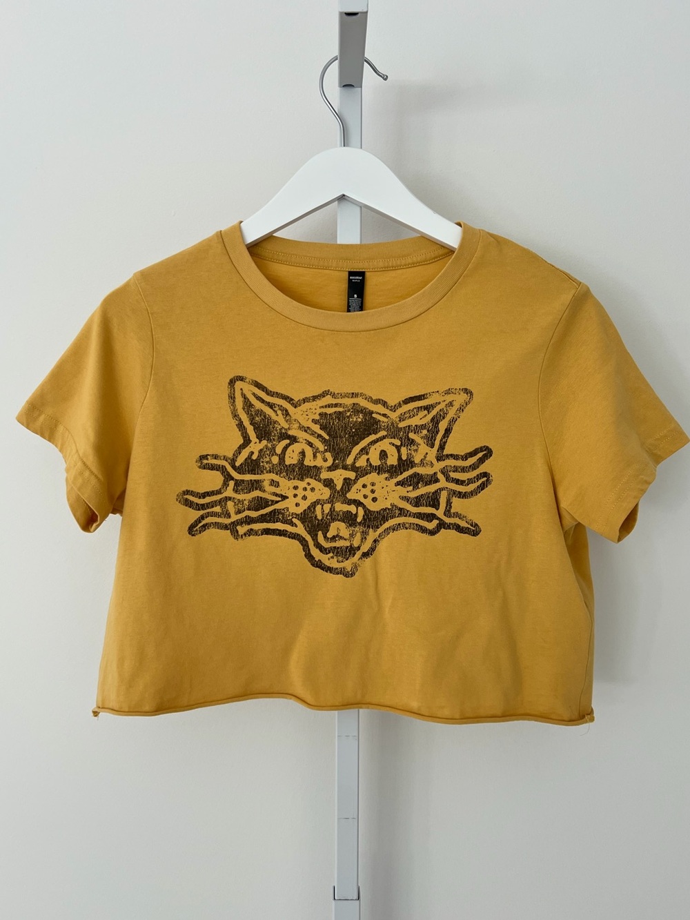 ASCOLOUR MAPLE MUSTARD CAT COTTON CROPPED TEE SHIRT SIZE S NWOTS!